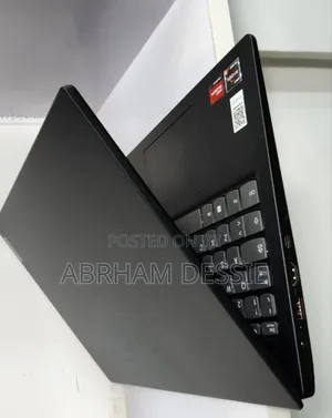 New Laptop Lenovo 8GB AMD Ryzen 3 SSD 256GB