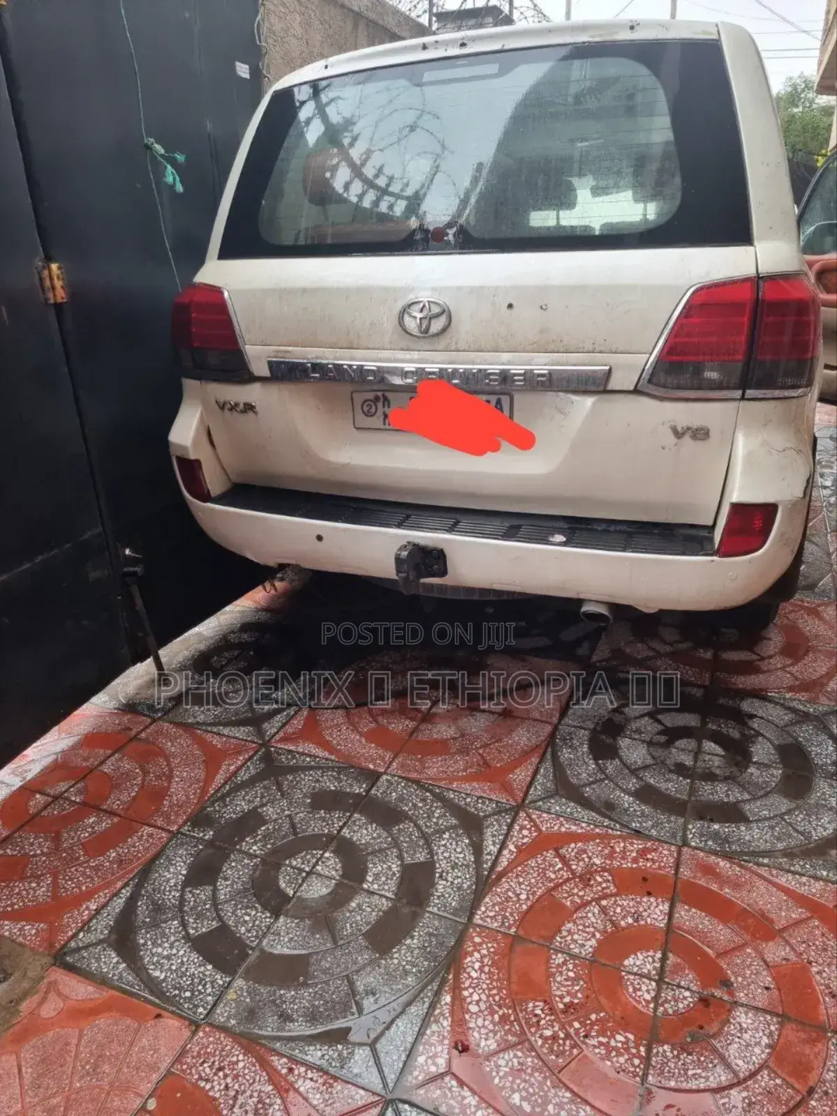 Toyota Land Cruiser 2005 White