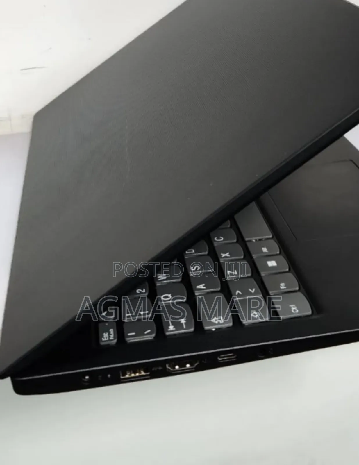 New Laptop Lenovo V15 8GB AMD Ryzen 3 SSD 256GB