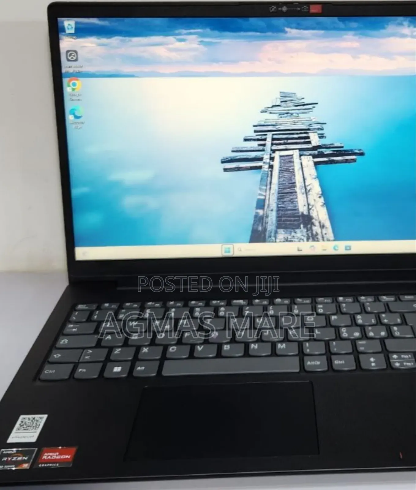 New Laptop Lenovo V15 8GB AMD Ryzen 3 SSD 256GB