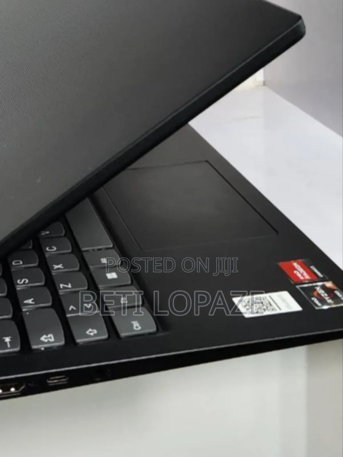 New Laptop Lenovo Ideapad V14 IGL 16GB AMD Ryzen 3 SSD 256GB