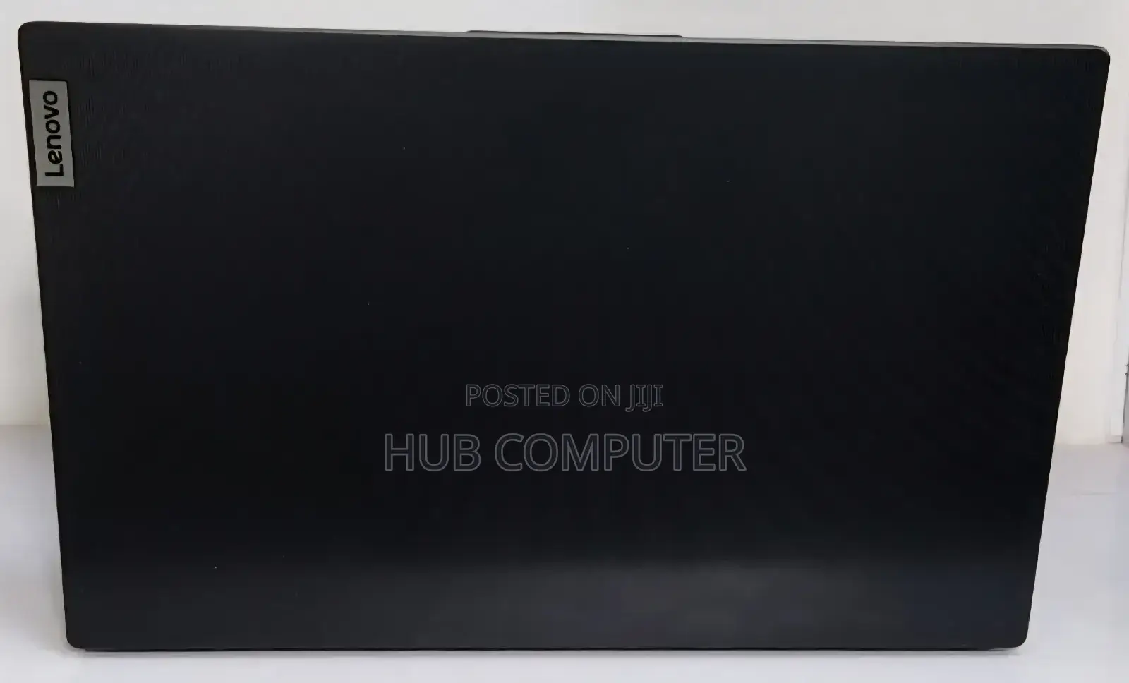 New Laptop Lenovo V15 8GB AMD Ryzen 3 SSD 256GB