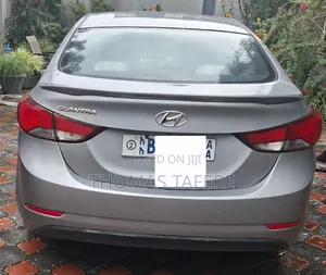 Hyundai Elantra 2015 Silver