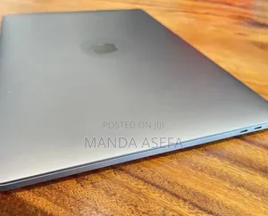 New Laptop Apple MacBook Pro 2017 16GB Intel Core I7 SSD 1T