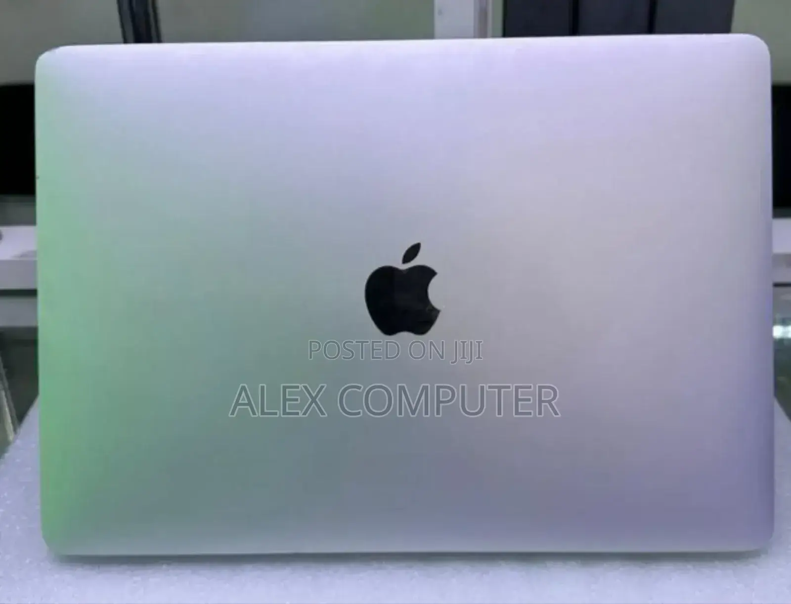 New Laptop Apple MacBook Pro 2017 16GB Intel Core I7 SSD 1T