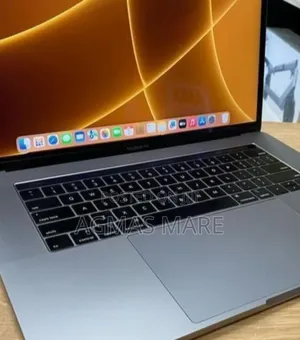 New Laptop Apple MacBook Pro 2017 16GB Intel Core I7 SSD 1T