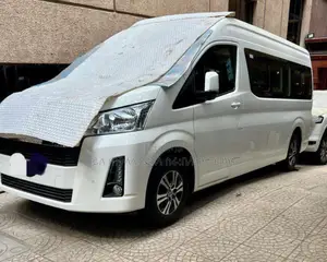Toyota HiAce 2022 White