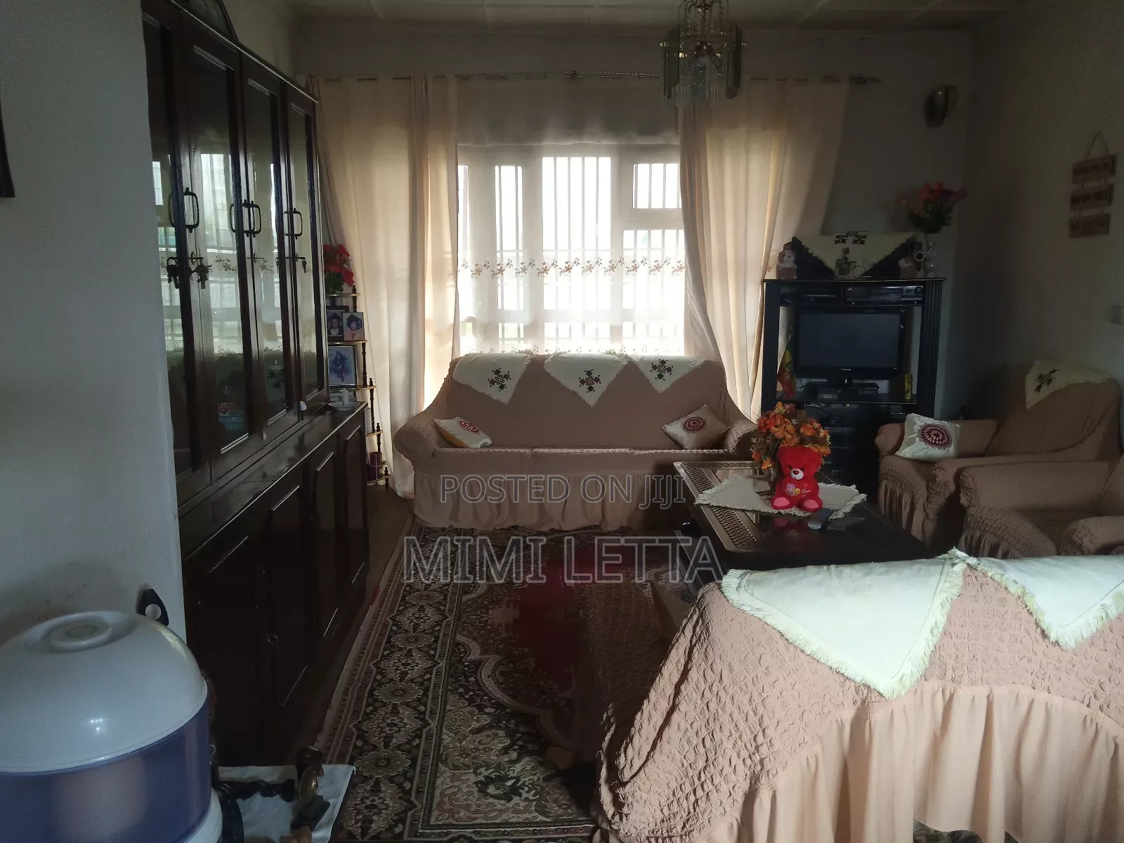 Furnished 4bdrm Villa in Lideta for sale