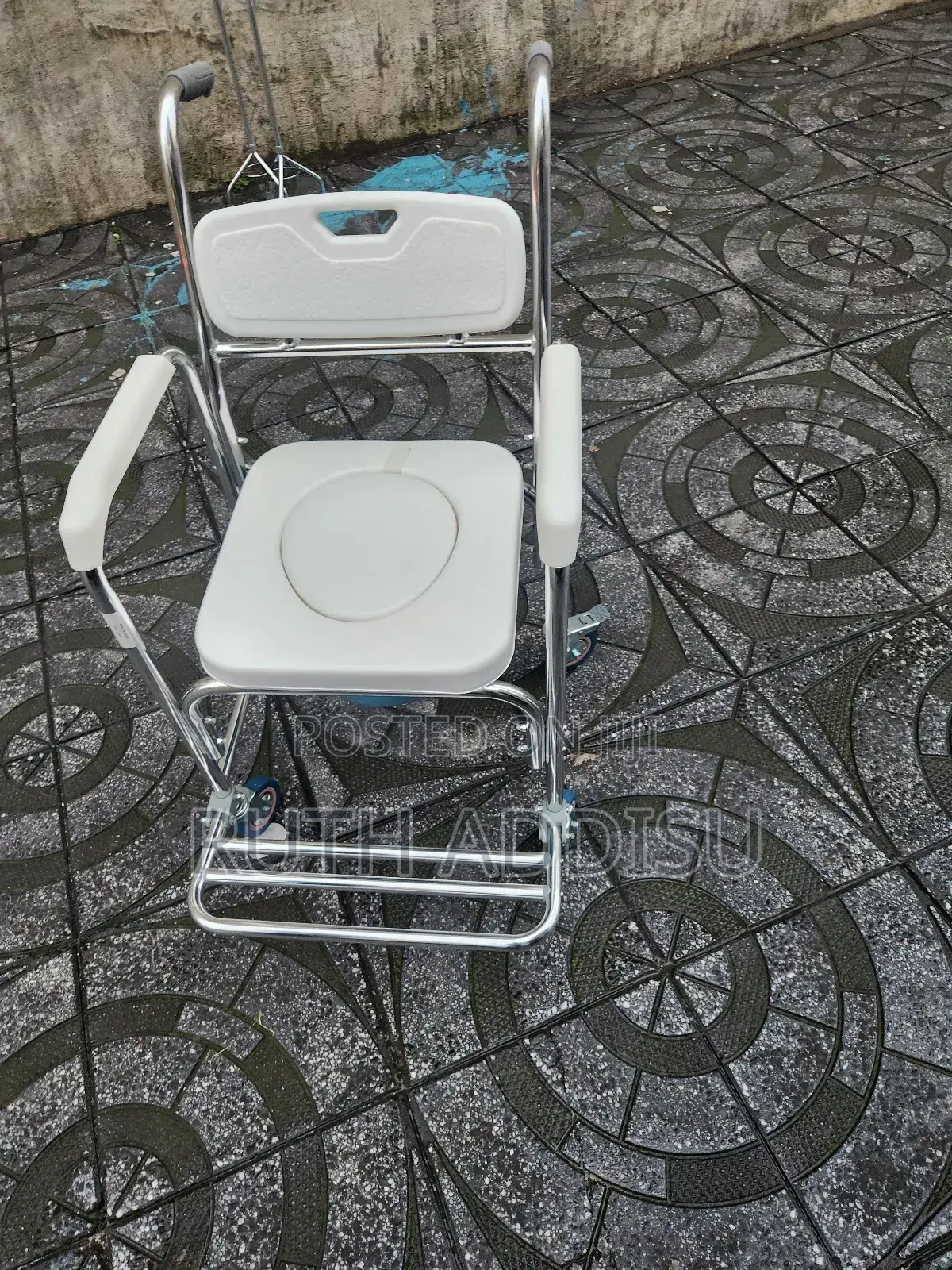 Commode Medical Wheelchair痛楚medical Very Neat Wheelchair Commode New