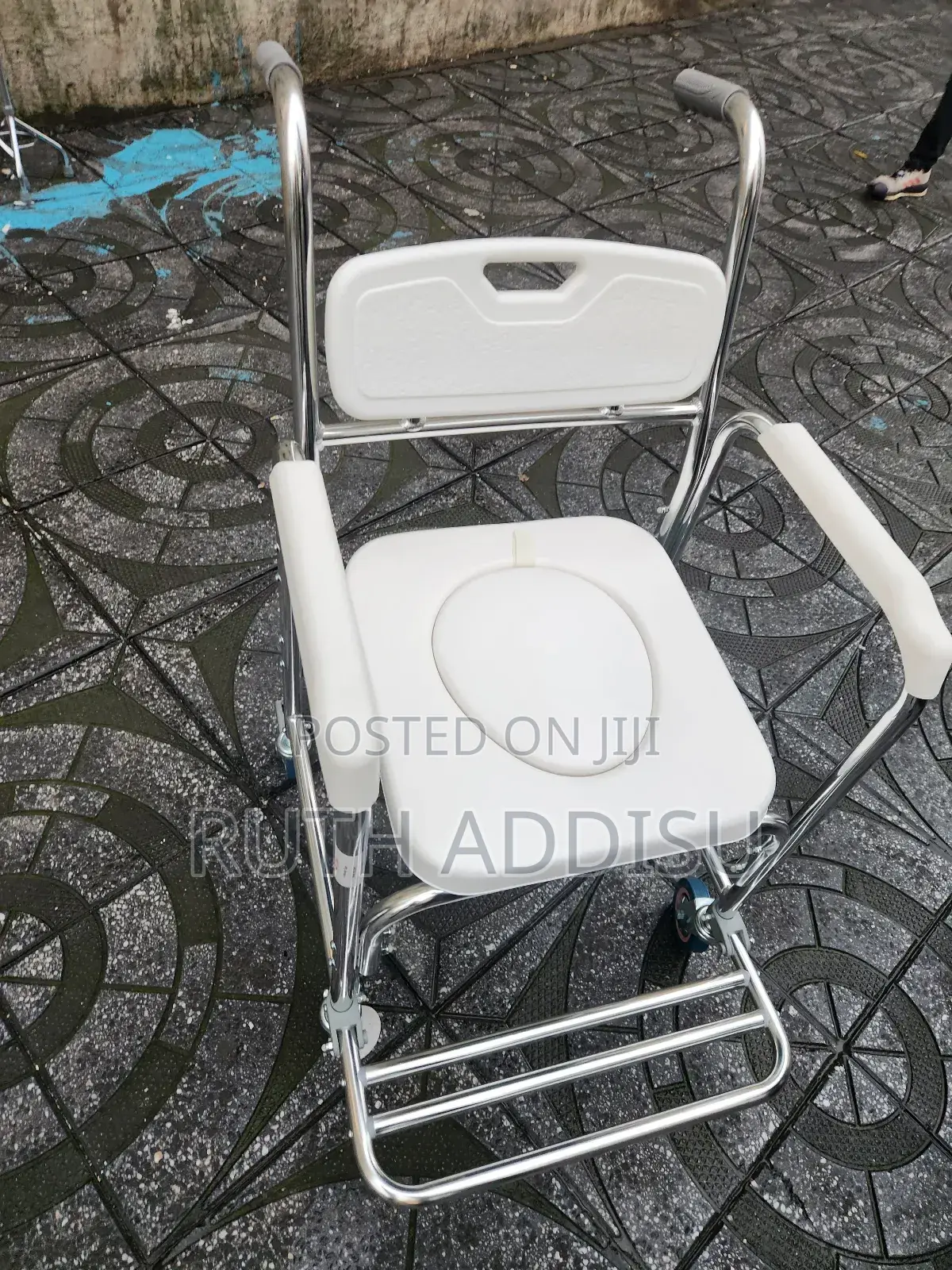 Commode Medical Almunium Wheelchair麬向commode Wheelchair Brand New