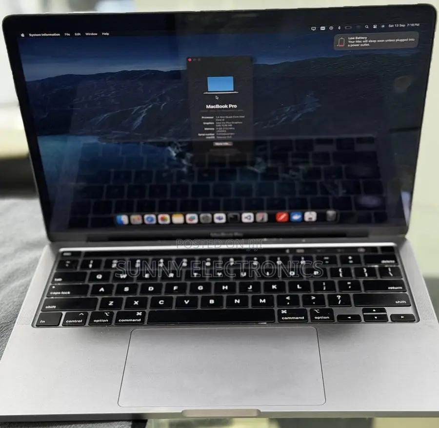 New Laptop Apple MacBook Pro 2020 8GB Intel Core I5 SSD 256GB
