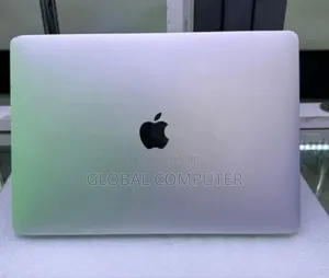 Photo - Laptop Apple MacBook Pro 2017 16GB Intel Core I7 SSD 1T