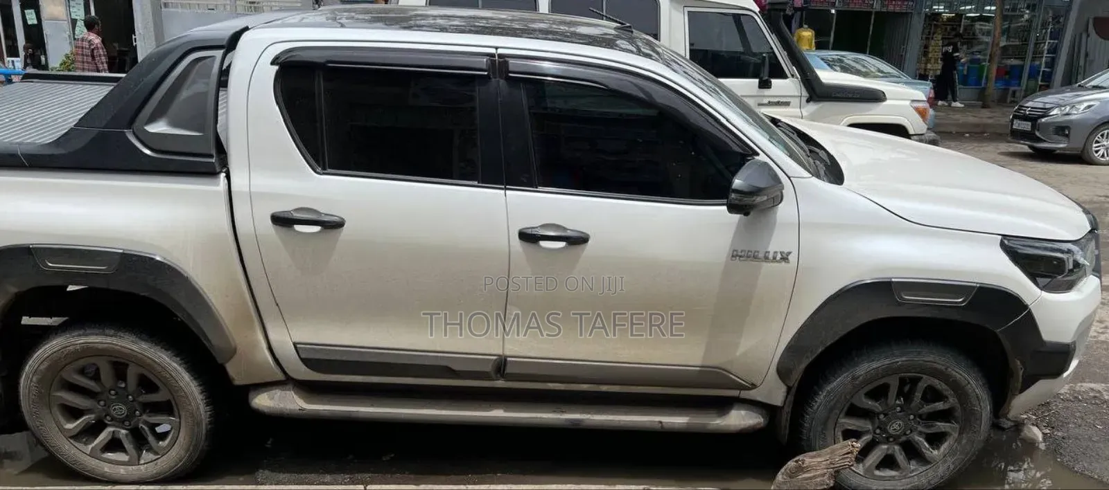 Toyota Hilux 2021 White