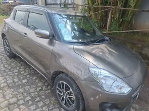 Suzuki Swift 2022 Gray