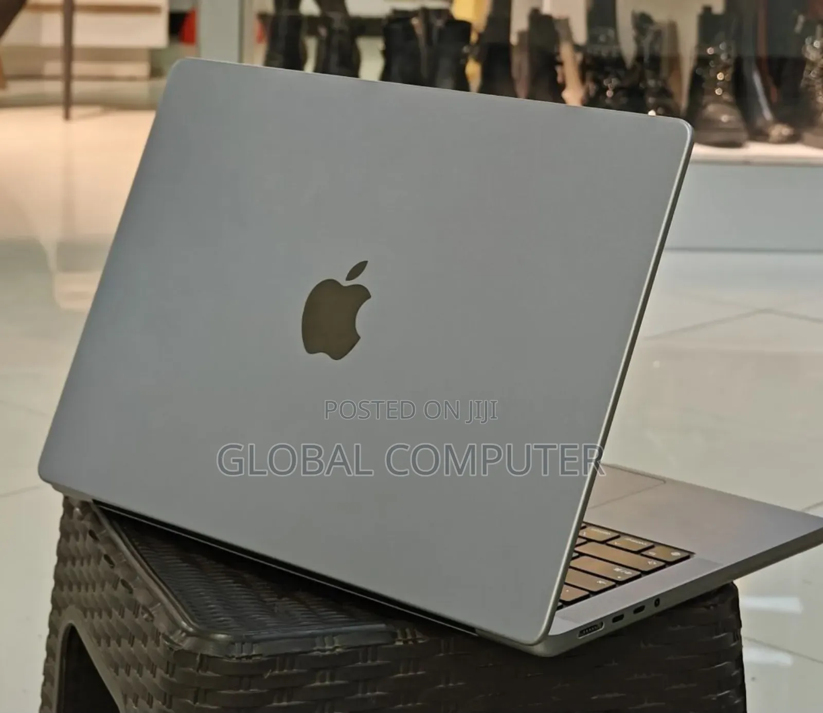 New Laptop Apple MacBook Pro 2021 M1 16GB Apple M1 Pro SSD 1T