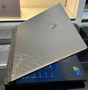 New Laptop MSI Crosshair 15 B12U 16GB Intel Core I7 SSD 1T