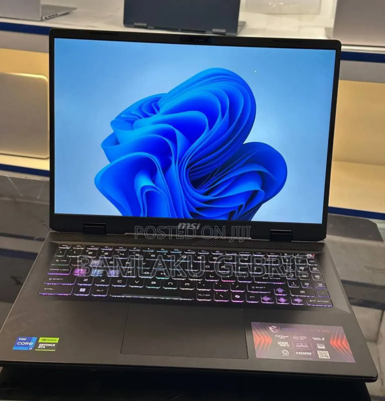 New Laptop MSI Crosshair 15 B12U 16GB Intel Core I7 SSD 1T