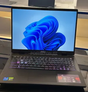 New Laptop MSI Crosshair 15 B12U 16GB Intel Core I7 SSD 1T