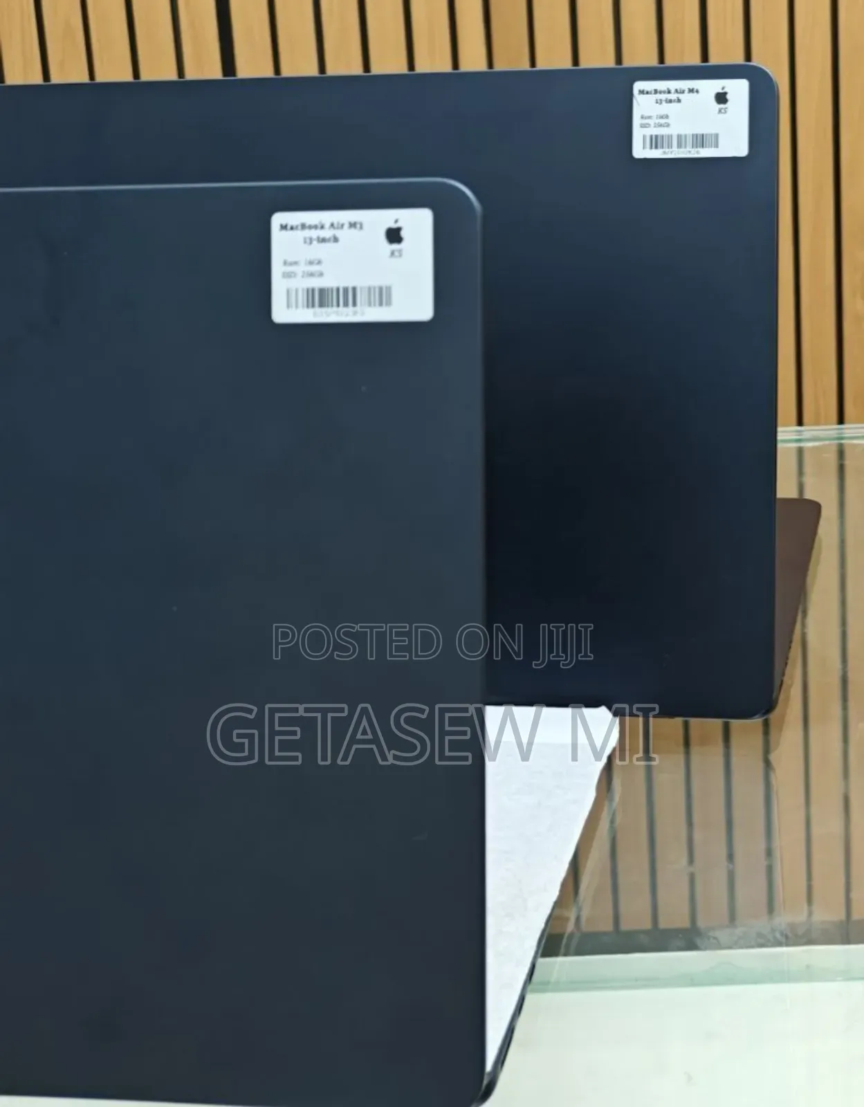 New Laptop Apple MacBook Air 2024 M3 13-Inch 16GB Apple M3 SSD 256GB