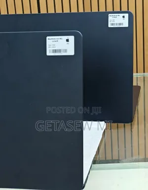 New Laptop Apple MacBook Air 2024 M3 13-Inch 16GB Apple M3 SSD 256GB