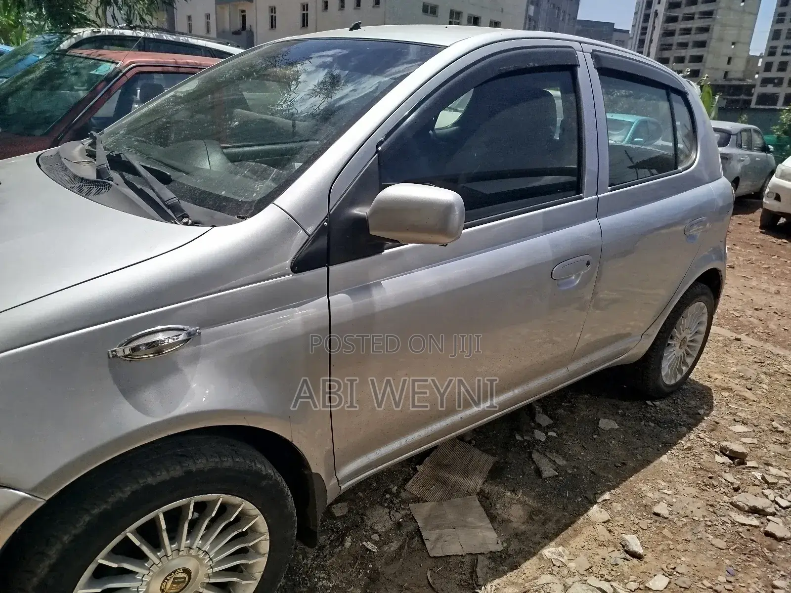 Toyota Vitz 1.0 FWD 4dr 2001 Silver