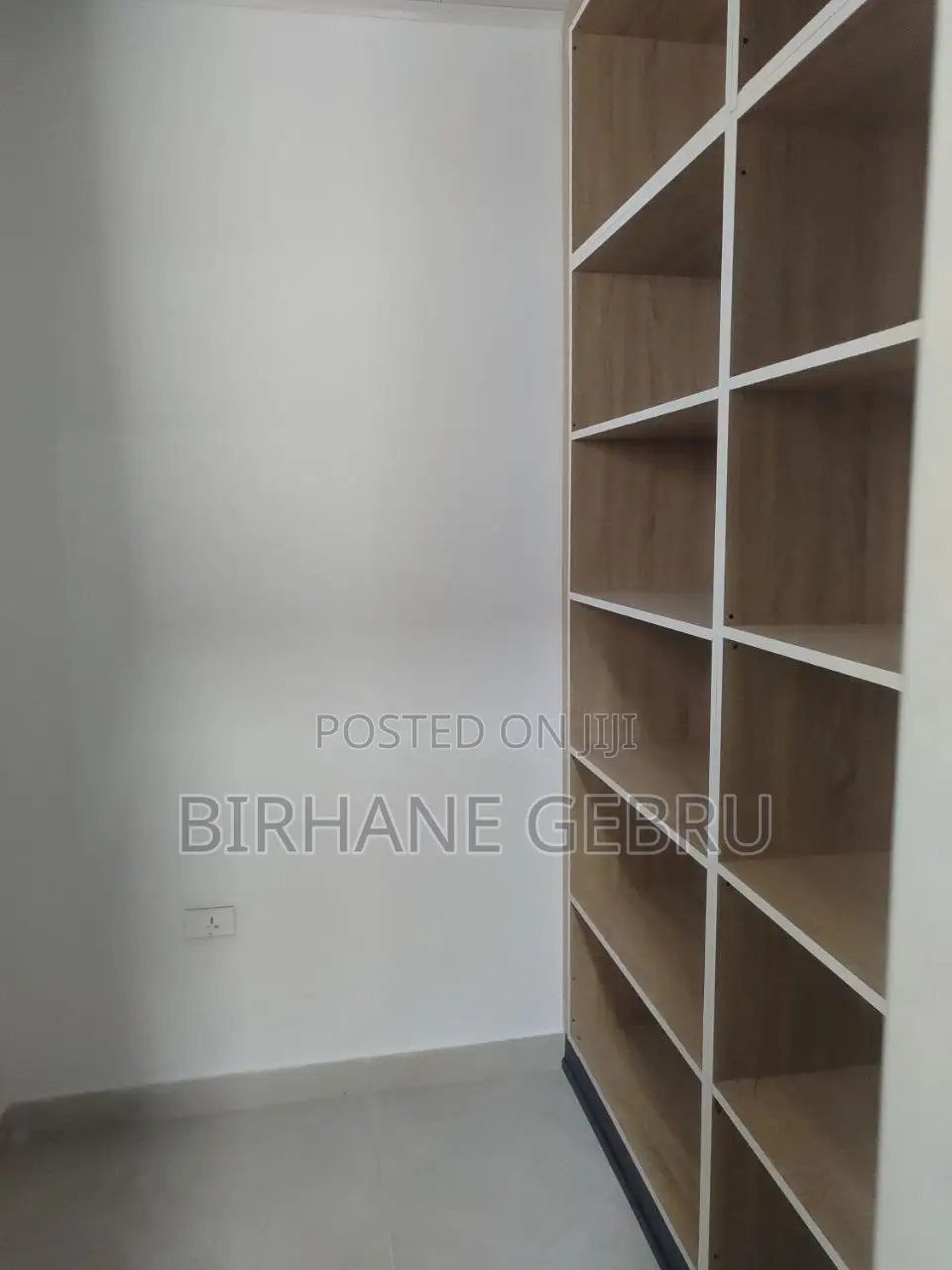 4 Bedroom Luxury Semi Fernished Apartiment for Rent