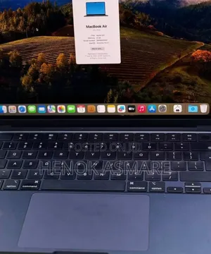 New Laptop Apple MacBook 8GB Apple M2 SSD 256GB