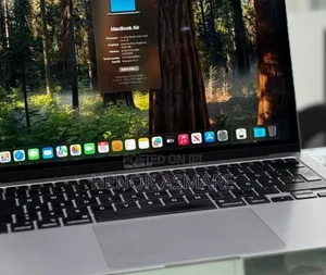 Photo - New Laptop Apple MacBook 8GB Intel Core I5 SSD 256GB