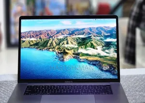 New Laptop Apple MacBook Pro 2017 16GB Intel Core I7 SSD 512GB