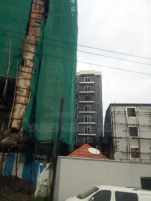 የንግድ ሱቅ ሽያጭ ሳሪስ ሀናማርያም ቀለበት መንገድ በካሬ90ሽህ ብር