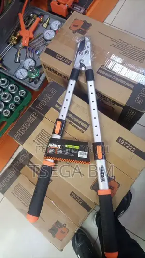 Finder Telescoping Pruning Shear
