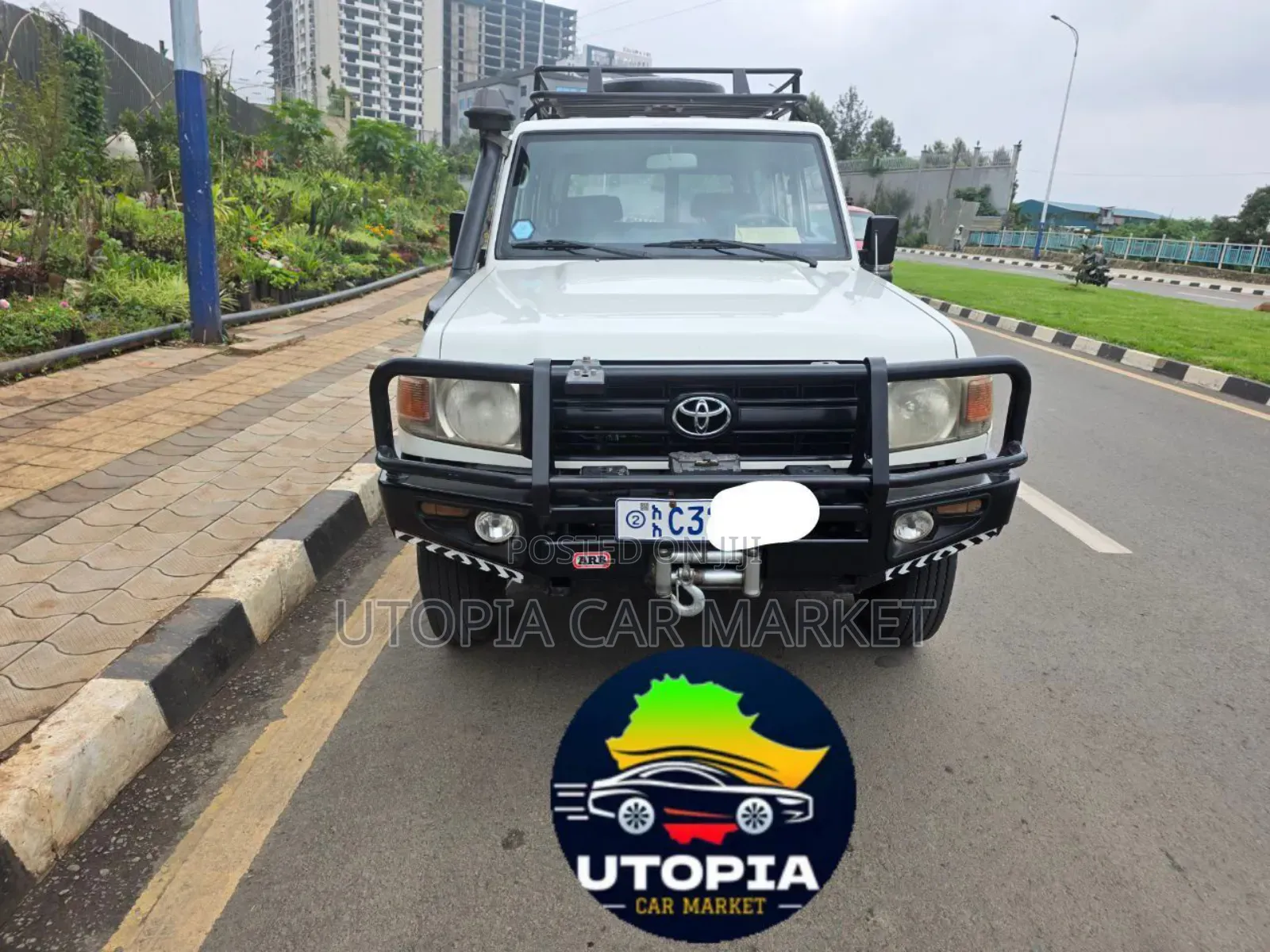 Toyota Land Cruiser 2018 White