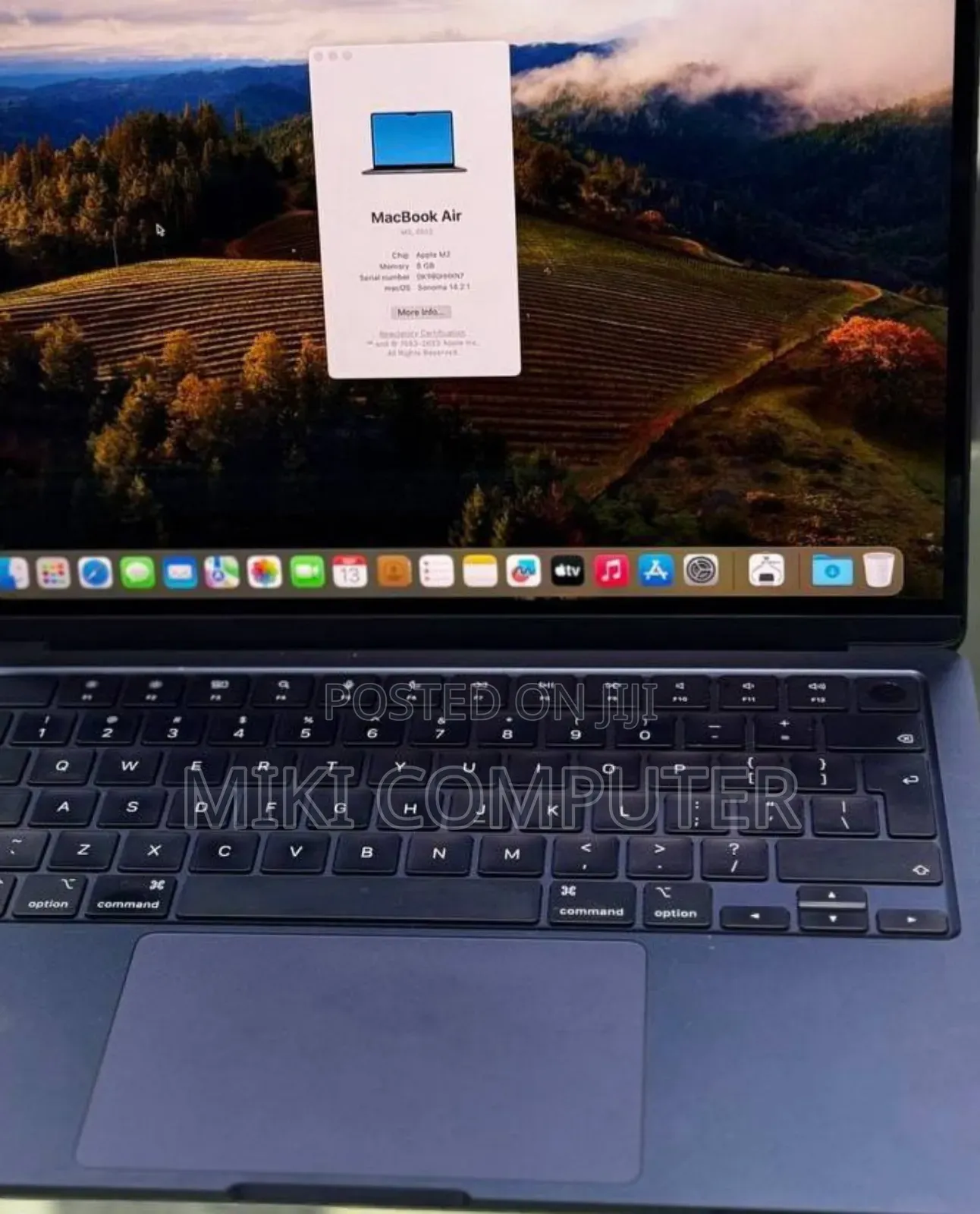 New Laptop Apple MacBook Air 2022 M2 8GB Intel SSD 256GB