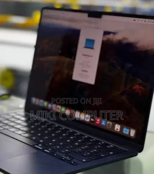 New Laptop Apple MacBook Air 2022 M2 8GB Intel SSD 256GB