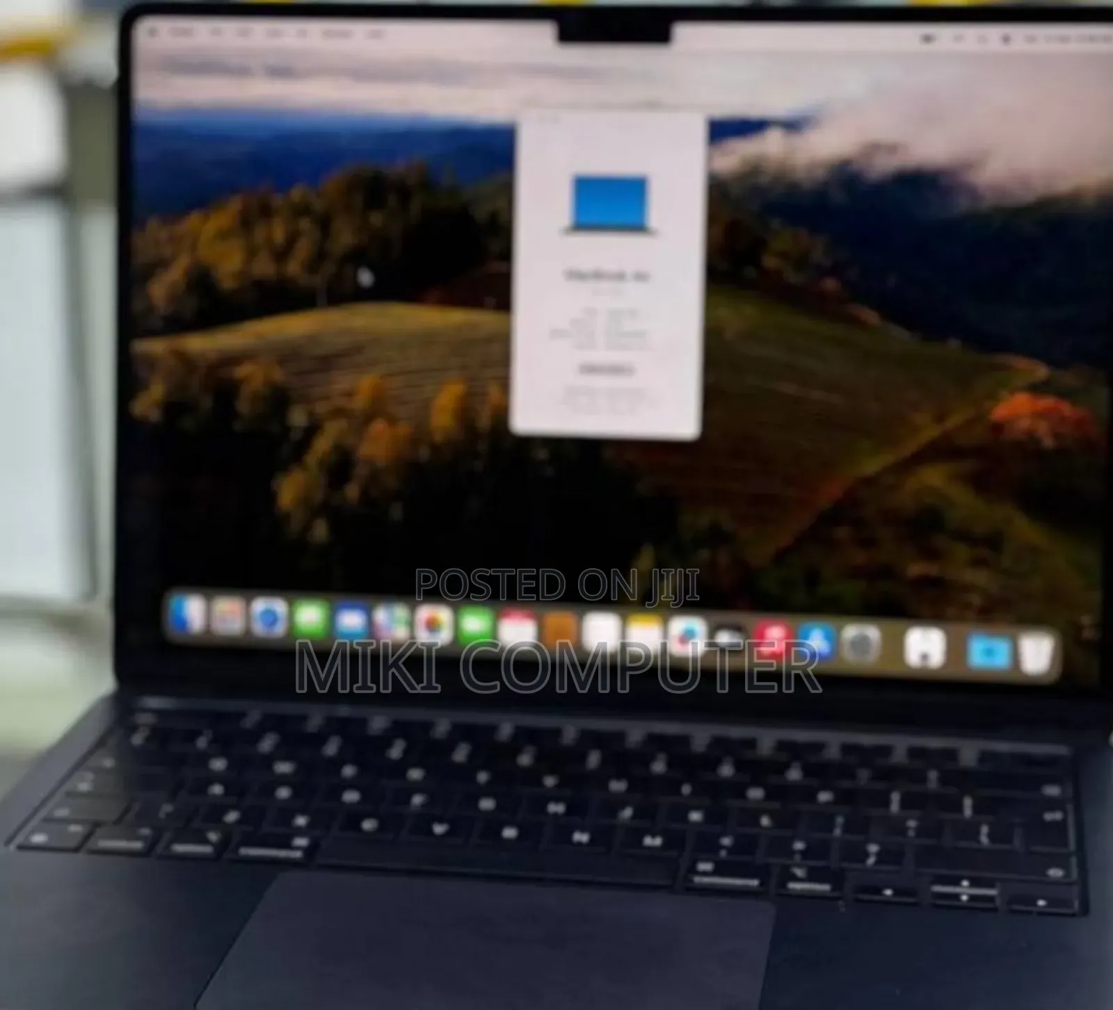 New Laptop Apple MacBook Air 2022 M2 8GB Intel SSD 256GB