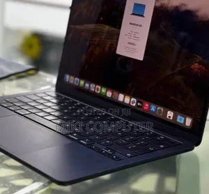 New Laptop Apple MacBook Air 2022 M2 8GB Intel SSD 256GB