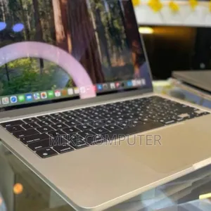 Photo - New Laptop Apple MacBook Air 2024 M3 15-Inch 16GB Intel SSD 512GB