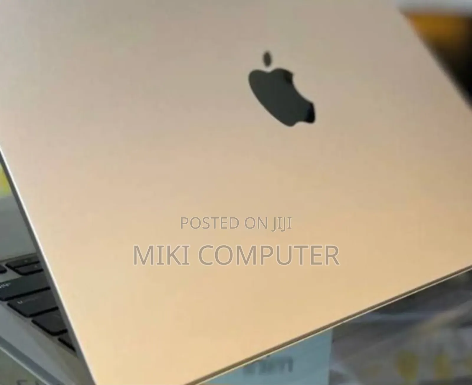 New Laptop Apple MacBook Air 2024 M3 15-Inch 16GB Intel SSD 512GB