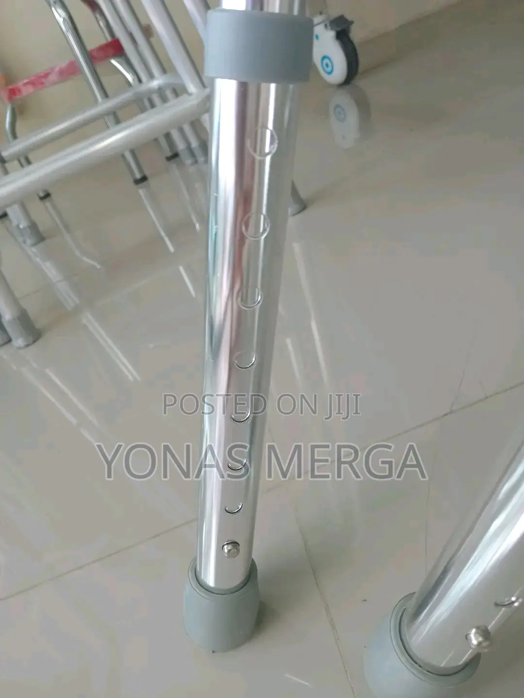 Folding Walking Frame(With Wheels)飄「Walker凸5suitable for Foot Injuries