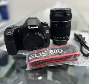 Canon Eos 60d 18-135mm STM Lens Brand New