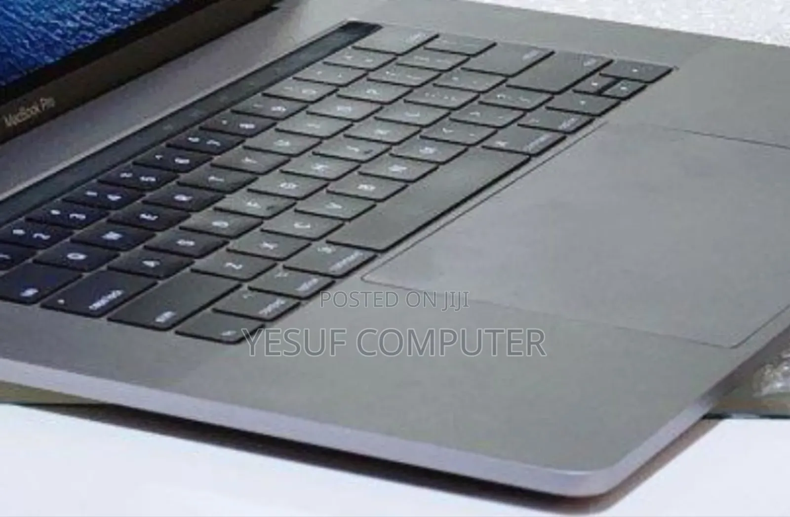 New Laptop Apple MacBook Pro 2017 16GB Intel Core I7 SSD 512GB