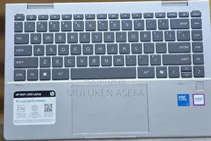 New Laptop HP Envy 14 8GB Intel Core I5 SSD 1T