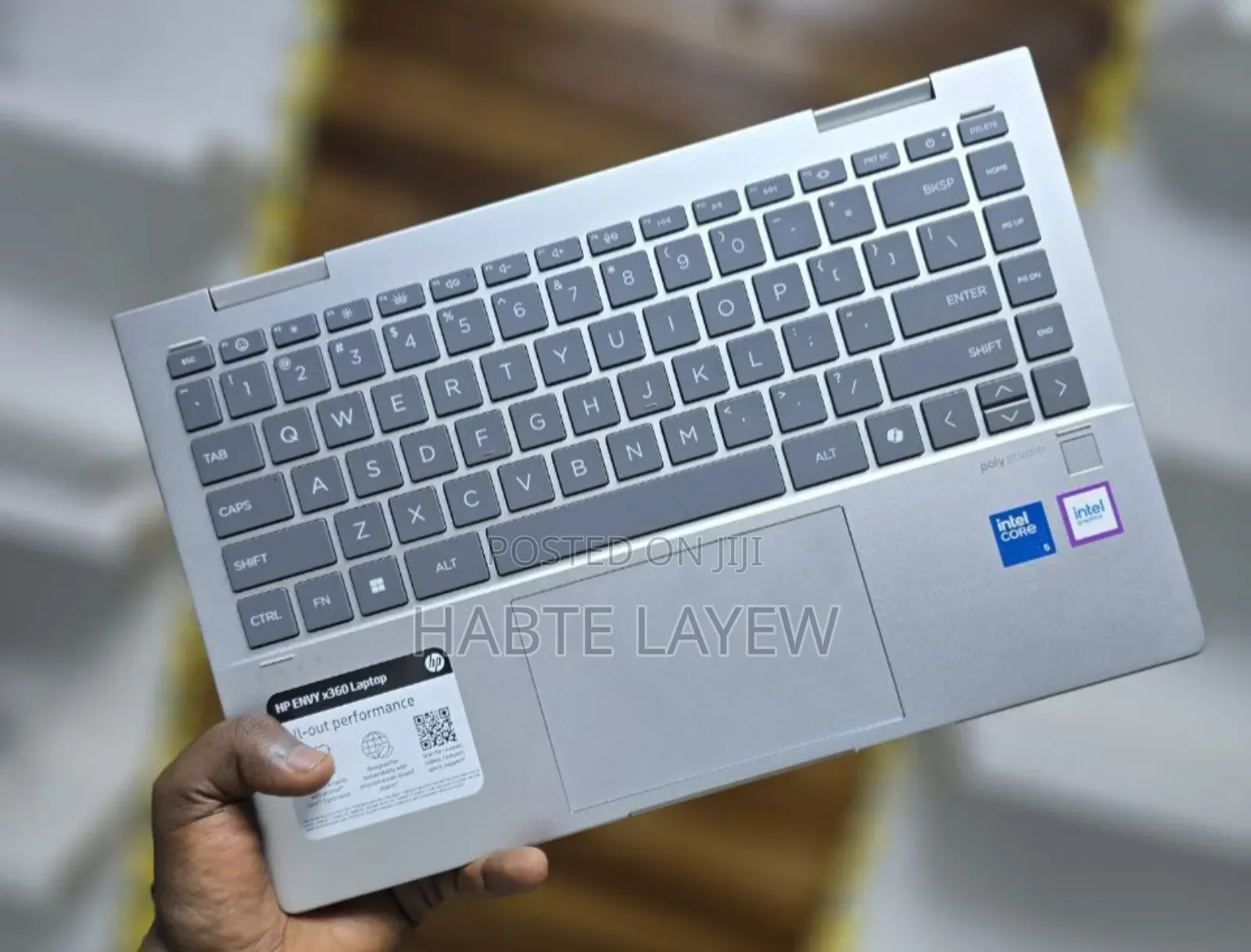 New Laptop HP Envy X360 8GB Intel Core I5 SSD 1T