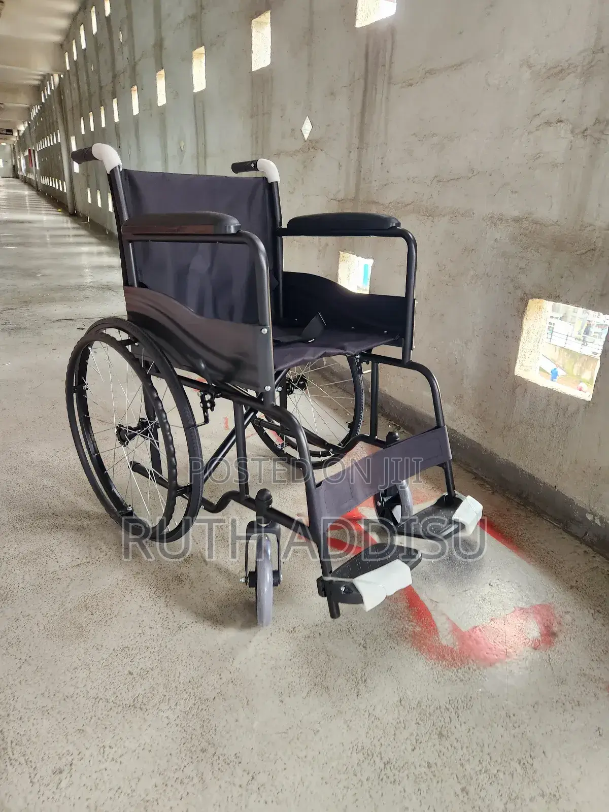 Foldable Wheelchair丸及medical Heavy Duty Almunium Wheelchair Top Qualit