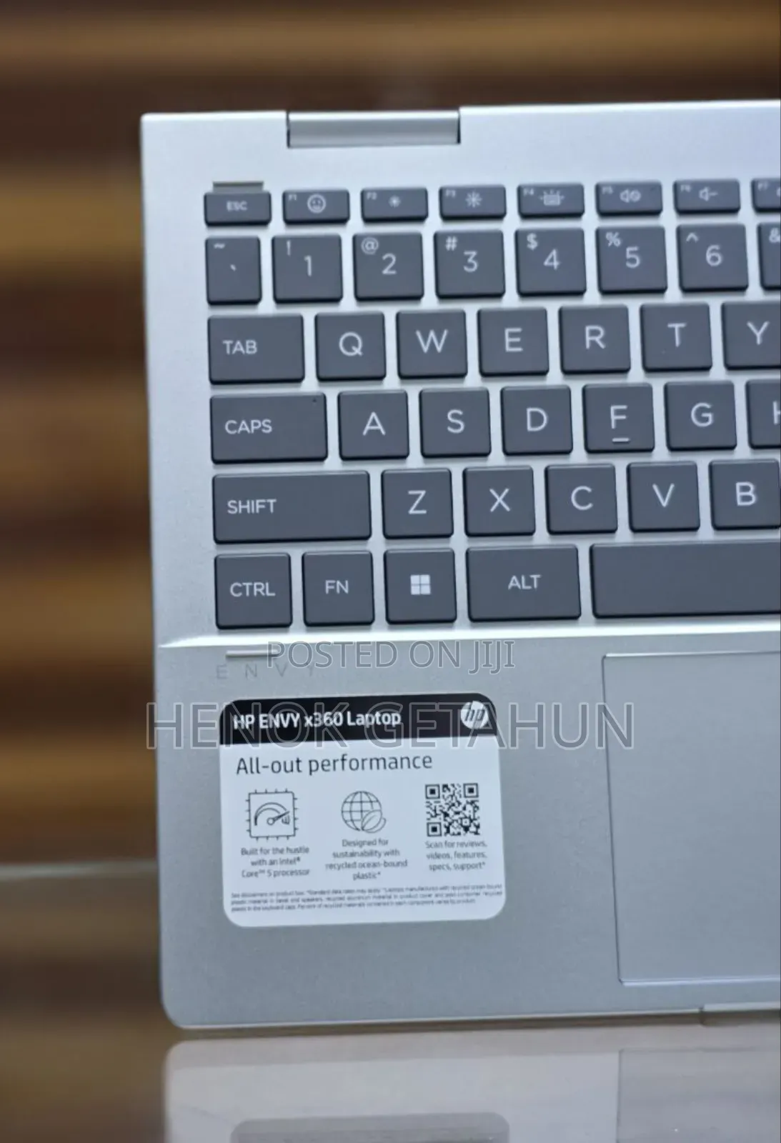 New Laptop HP Envy X360 8GB Intel Core I5 SSD 1T