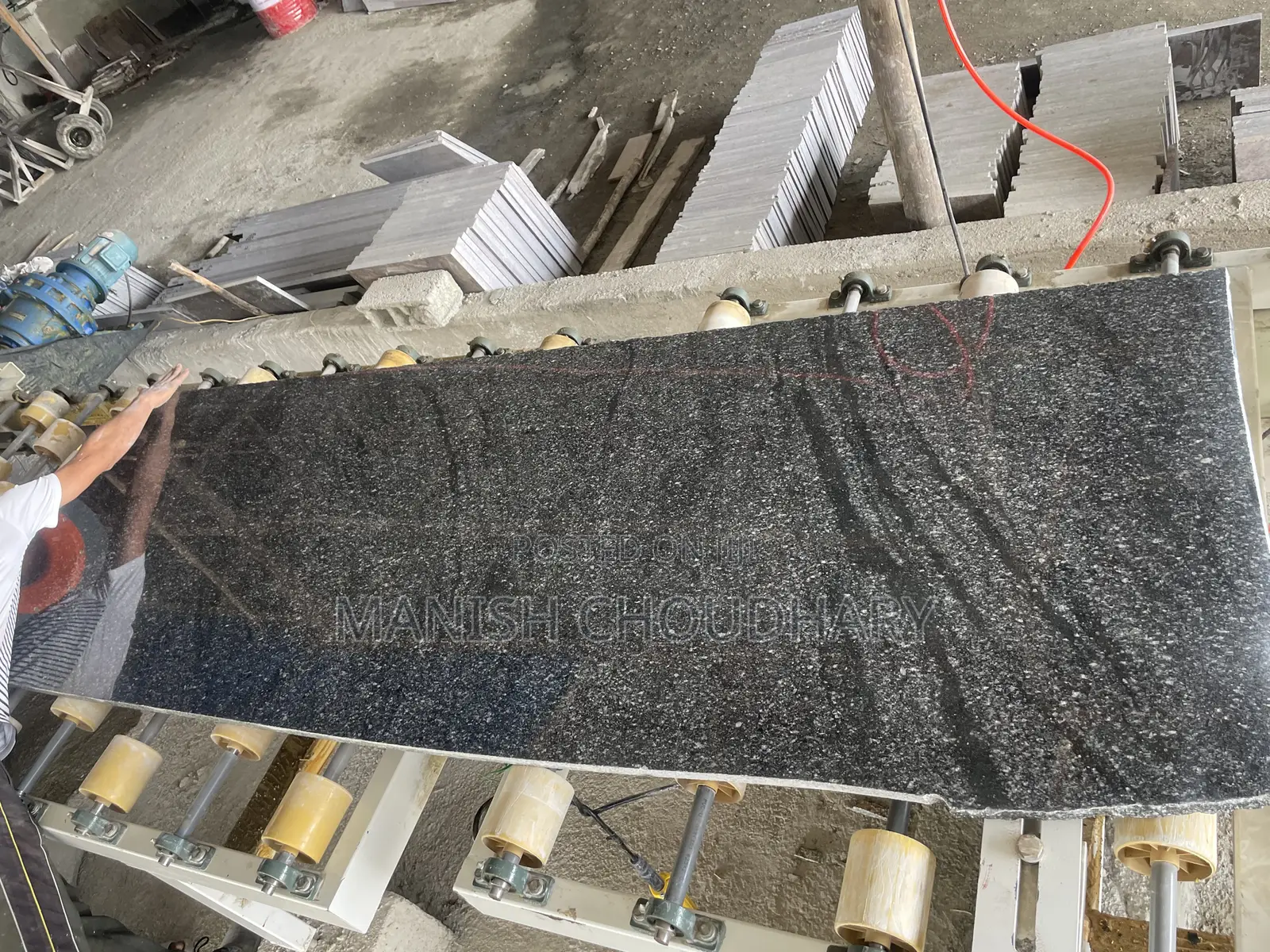 Axum Mirror Black Granite Kitchentop Stair