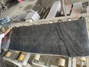 Axum Mirror Black Granite Kitchentop Stair