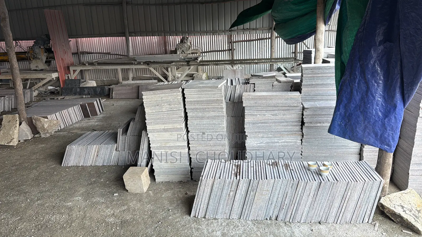 Axum Mirror Black Granite Kitchentop Stair