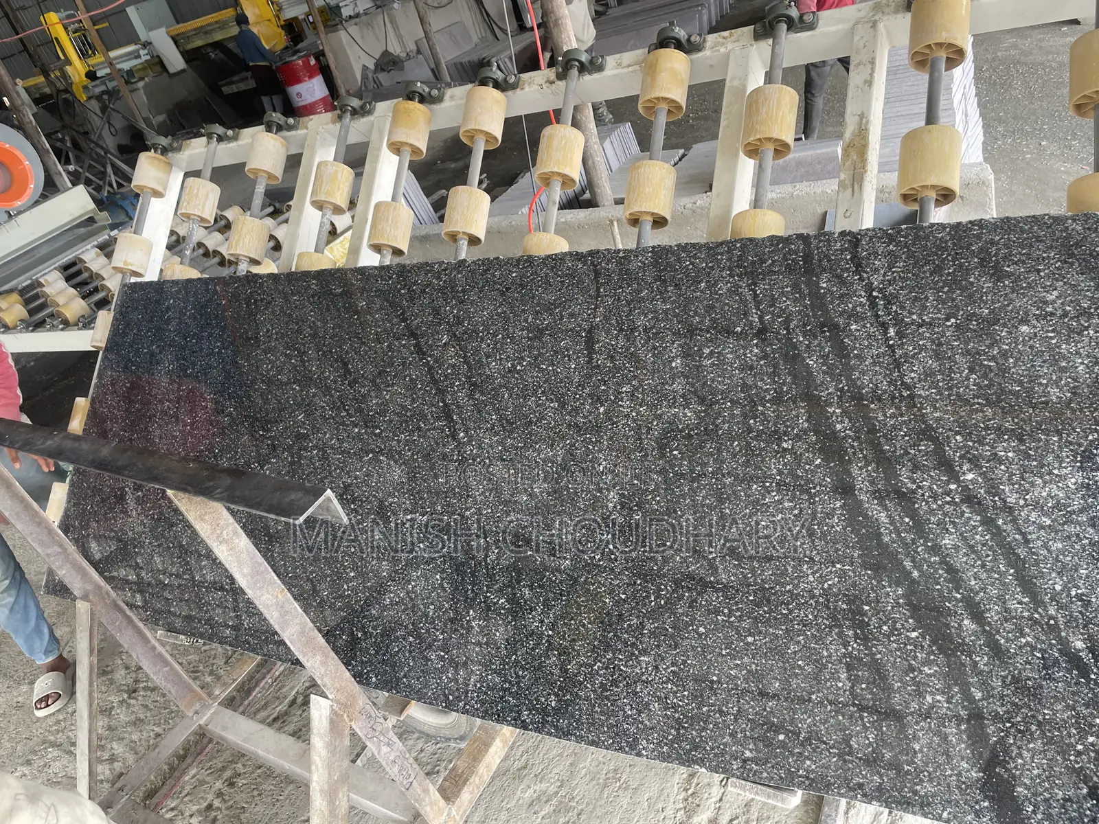 Axum Mirror Black Granite Kitchentop Stair