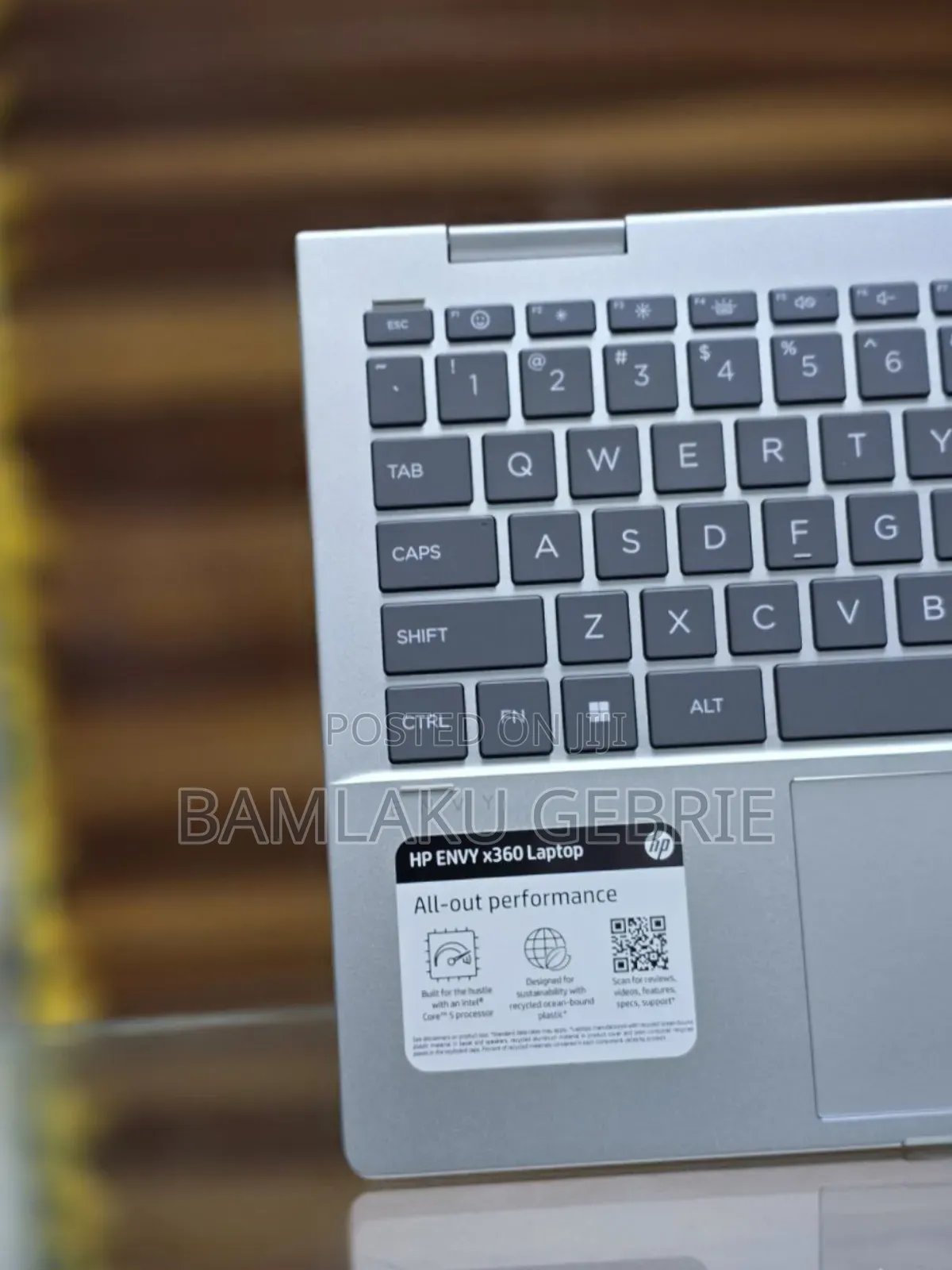 New Laptop HP Envy X360 8GB Intel Core I5 SSD 1T